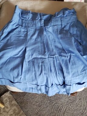 Light Blue Paperbag Waist Short-Style 100%  Linen Shorts